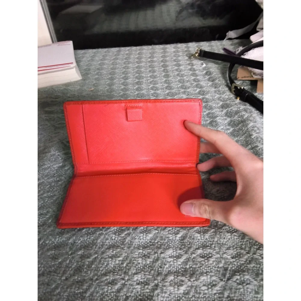 17.Coach Signature wallet